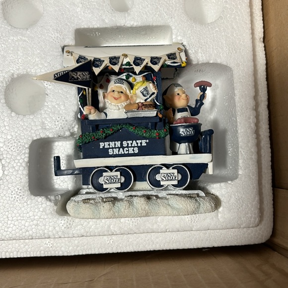 The Penn State Nittany Lions Christmas Express by Danbury Mint - Picture 7 of 7